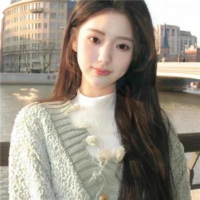 玉湖裸女